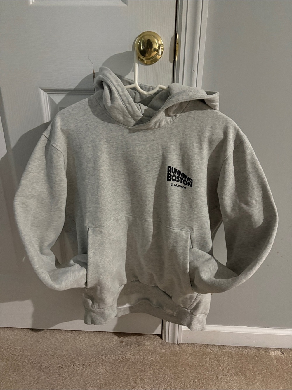 lululemon Light Gray 'Running Boston' Boston marathon 26 hoodie limited edition